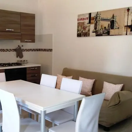 Locazione Turistica Casa Luna 2 Feriehus La Caletta